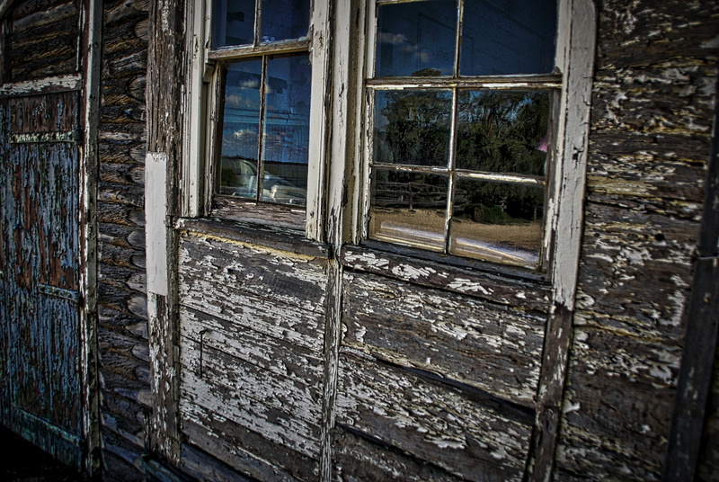 day, deterioration, obsolete, glass - material, run-down, grungy, architecture, building exterior, window, aged, peeling, built structure, textured, old