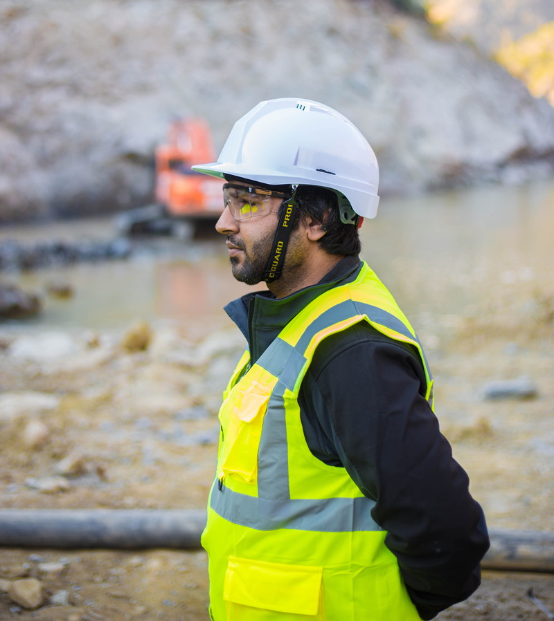 suit, work on the site, safety coverall, job, men at work, reflective waist, hardhat, protective workwear, outdoors, protection, headwear, safety, day