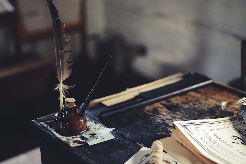 quill pen, still life, the past, bottle, selective focus, indoors, day, old, table, no people, history, ink well, focus on foreground, architecture, antique