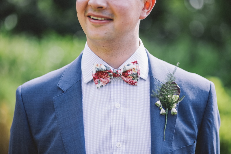 5K, daytime, outdoors, notched, floral, emotion, photography, no face, blazer, formal, day, front view, grooms man, male, headshot, young adult, blue suit