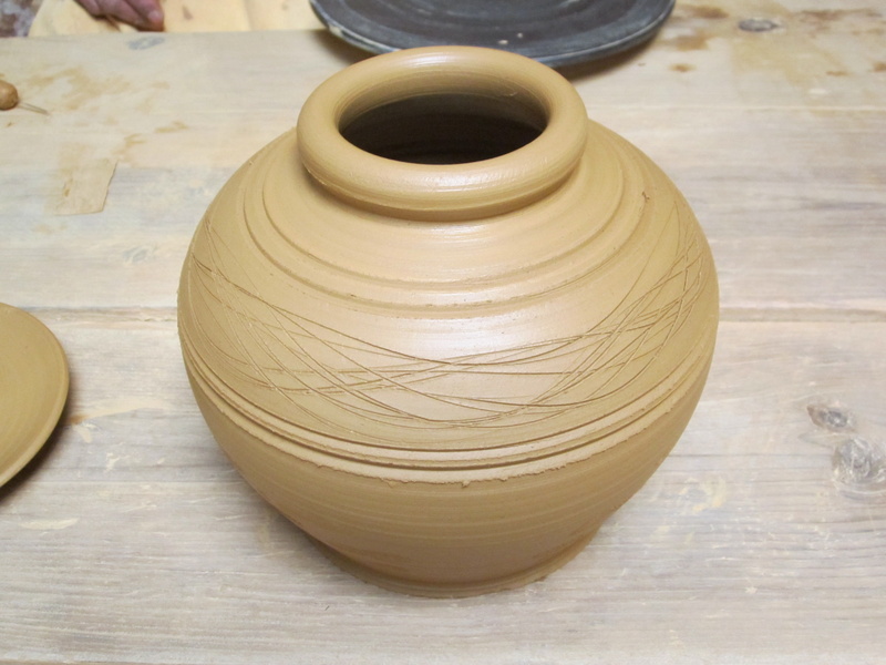 making, ceramic pot, 2K, crafts, container, mexican handicrafts, decorative, ceramics, close-up, handmade, wood - material, traditional, shape, vase, culture