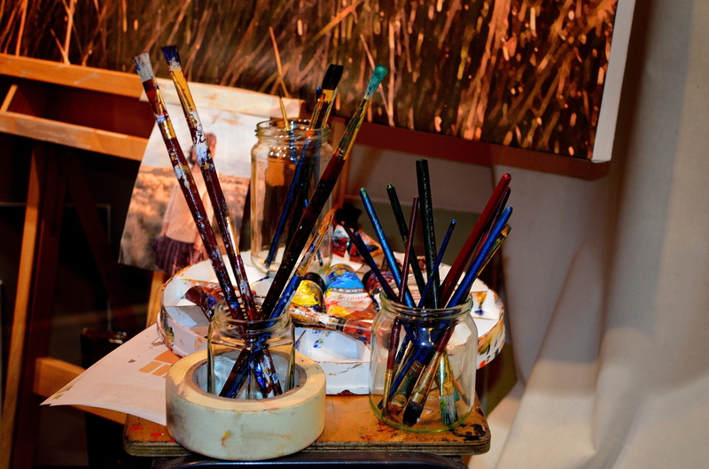 variation, bottles, workshop, indoors, paint brushes, brushes, paint, painting, image, easel, studio, photo, container, no people, color, macro, paintbrush