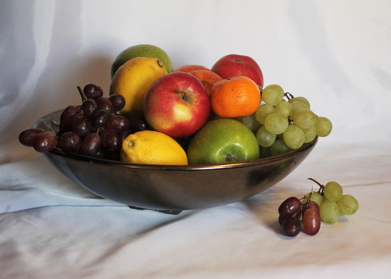 large group of objects, choice, plate, indoors, apple - fruit, close-up, still, orange, large bowl of fruit, freshness, life, 2K, Bowl, grape, food, orange - Fruit