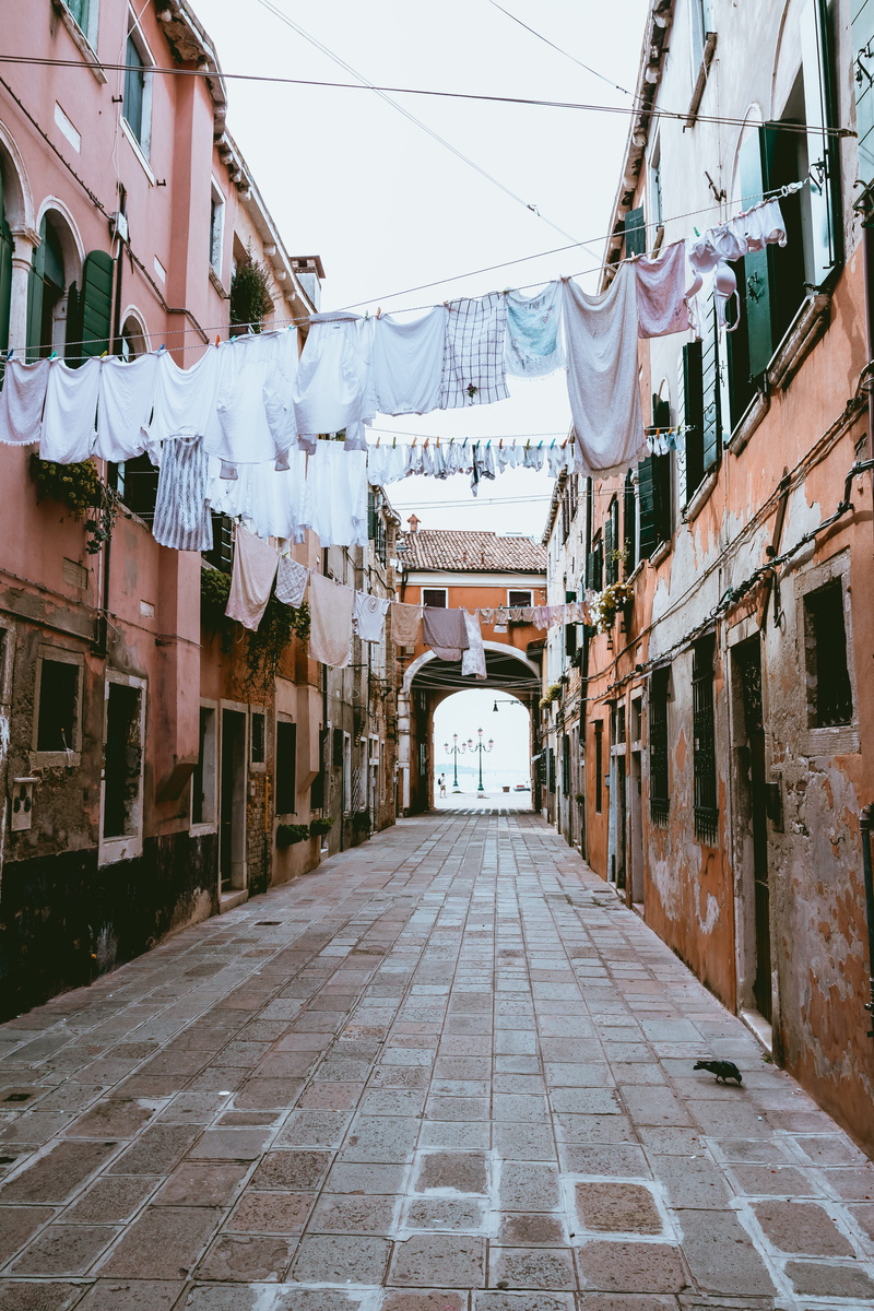 rundown, city, medieval, roof, built Structure, building, old, alley, laundry, village, clothesline, european, residential District, cultures, clothes