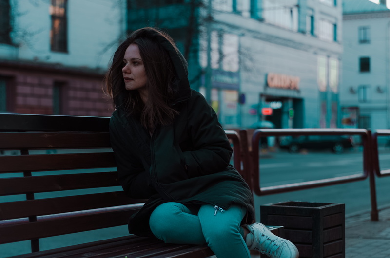 ct scan, transportation, architecture, one person, outdoors, day, bus, focus on foreground, lifestyles, leisure activity, seat, people, x-ray, 4K, beside