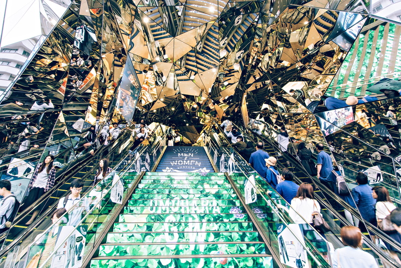 nature, incidental people, day, retail, large group of people, architecture, crowd, women, harajuku, leisure activity, lifestyles, arrangement, market