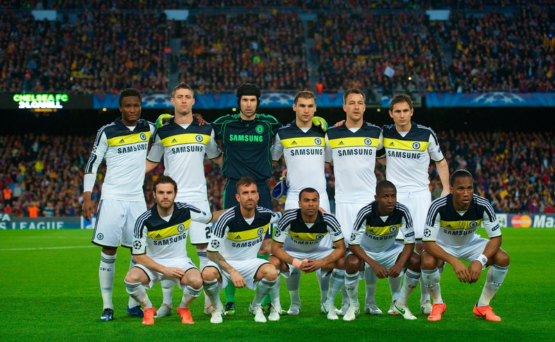 crowd, stadium, young adult, 2012, sport, people, team sport, men, sports uniform, cooperation, soccer, soccer field, Football, athlete, looking at camera