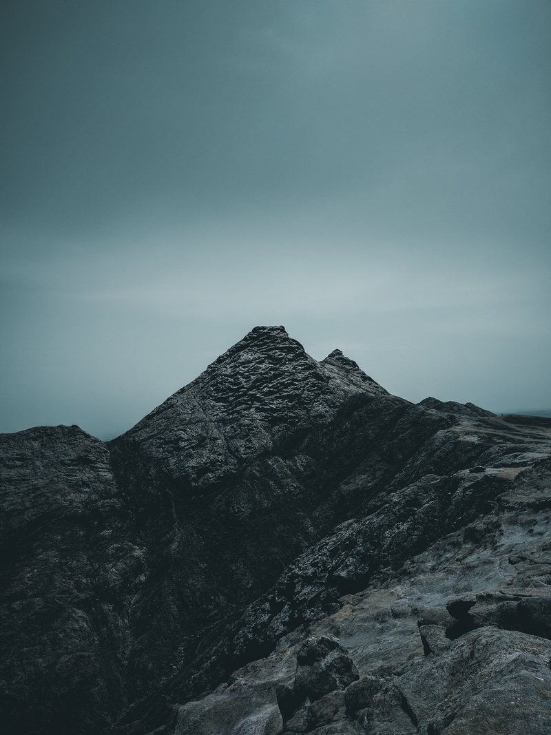 rock, rough, mountains, 4K, low angle view, beauty in nature, non-urban scene, Mohammad Alizade, mountain peak, sheet, formation, rock formation, sky