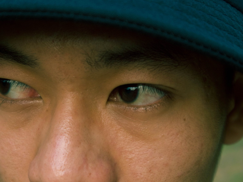 headshot, freckle, 4K, human, skin, clothing, human body part, body part, men, ear, portrait, young adult, eyebrow, african grey parrot, hat, human face