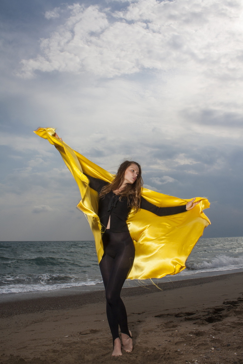 modern, real people, beautiful woman, human arm, the young woman, beach, people, model, overview, beauty, cloth, water, hair, 4K, make-up, leisure activity