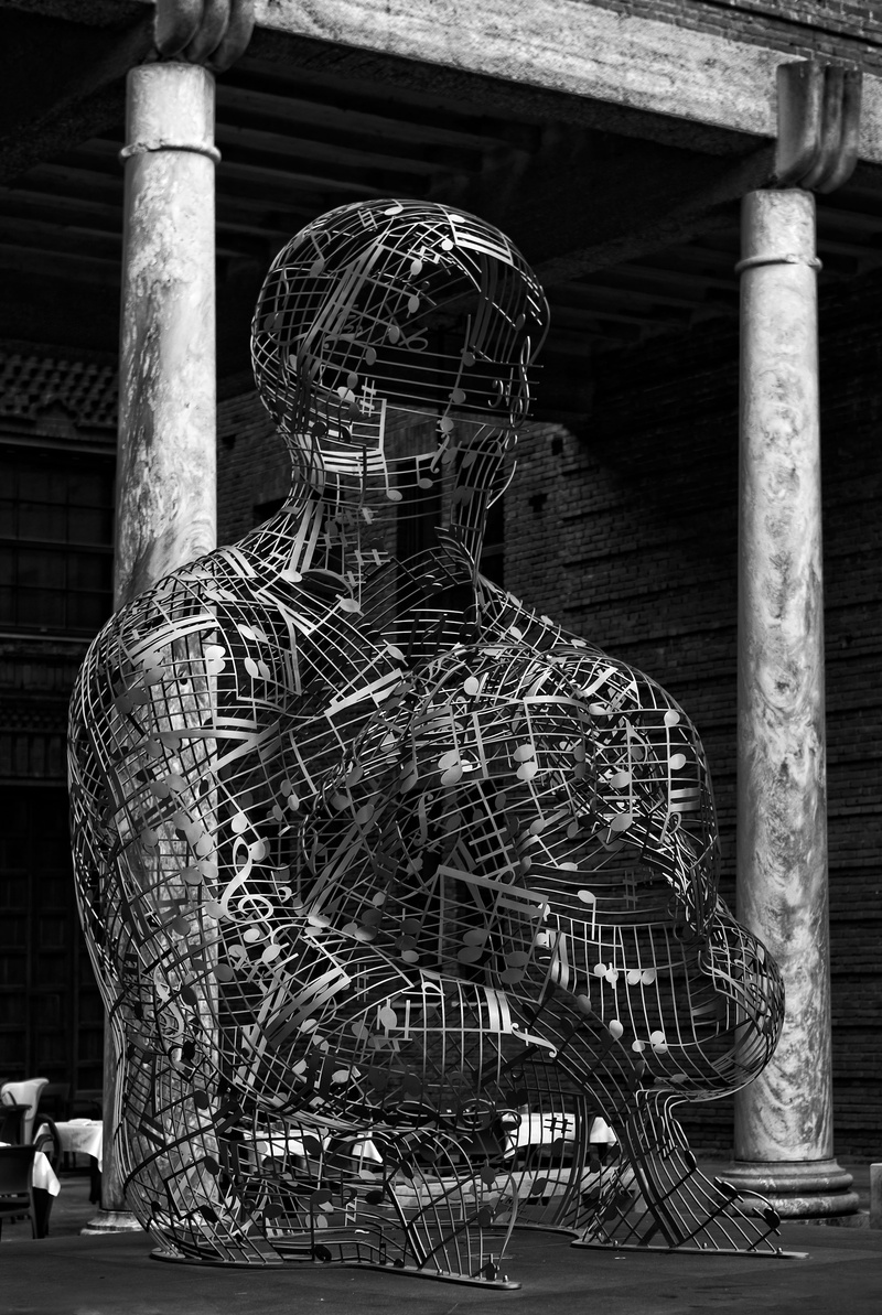 pentagram, outdoors, spirituality, art and craft, steel, cremona, representation, sculpture, notas, architecture, creativity, metal, violin museun, day
