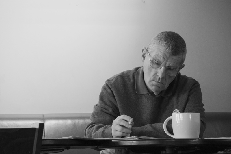 sitting, shop, senior Adult, adults only, writing, gray Hair, people, waist up, mature men, serious, 5K, grayscale, cup, Shop, refreshment, glasses, coffee