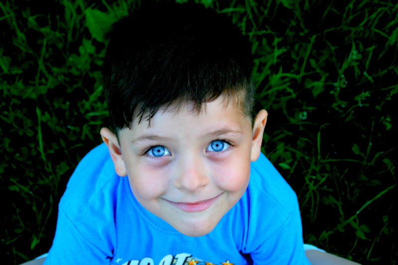 emotion, 4K, child, boy, boys, headshot, cute, portrait, close-up, human Face, innocence, casual clothing, offspring, males, grass, smiling, day, people