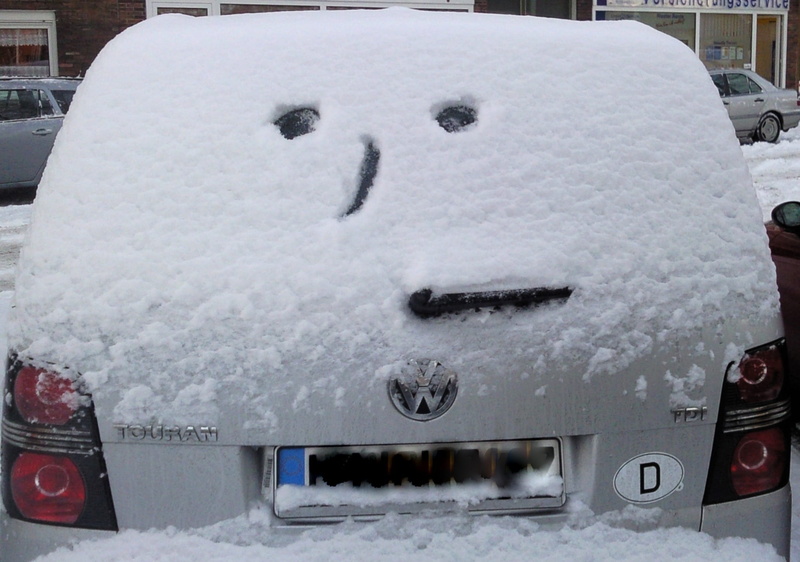 representation, human representation, snow, face, cold, 1080P, anthropomorphic, snowman, day, car, smiley, covering, design, white color, number, winter
