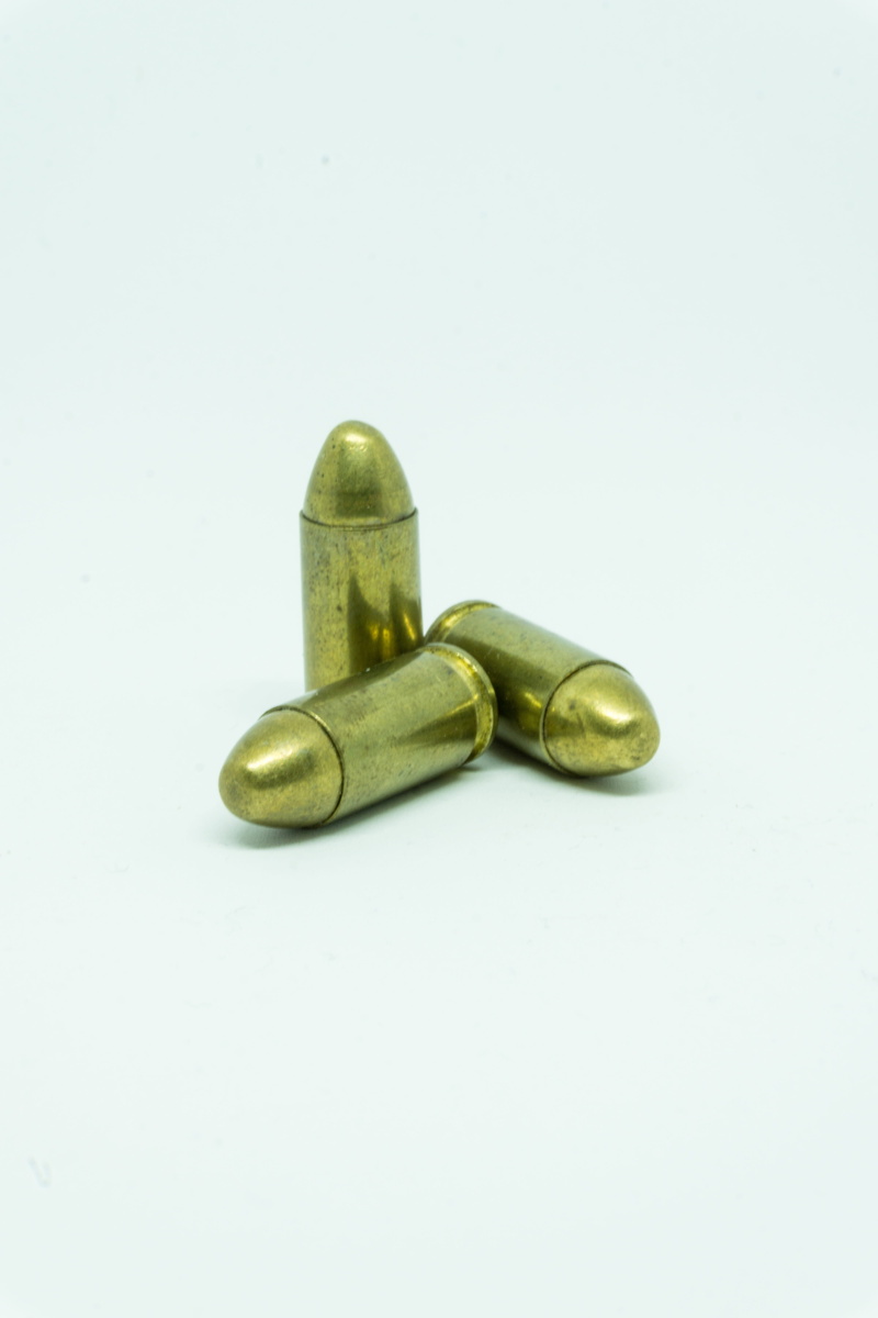 dose, group of objects, Projectile, usa, brass, nutritional supplement, weapon, Margin, studio shot, bullet, close-up, copy space, medicine, metal, high angle view