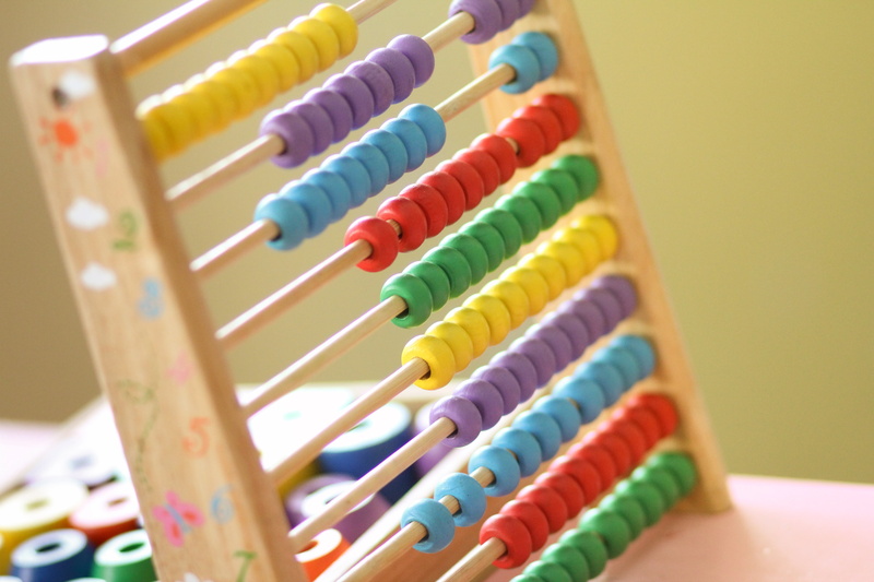 indoors, close-up, calculus, studio shot, count, multicolored, 5K, day, man made, learning, selective focus, multi colored, classroom, math, wood - material