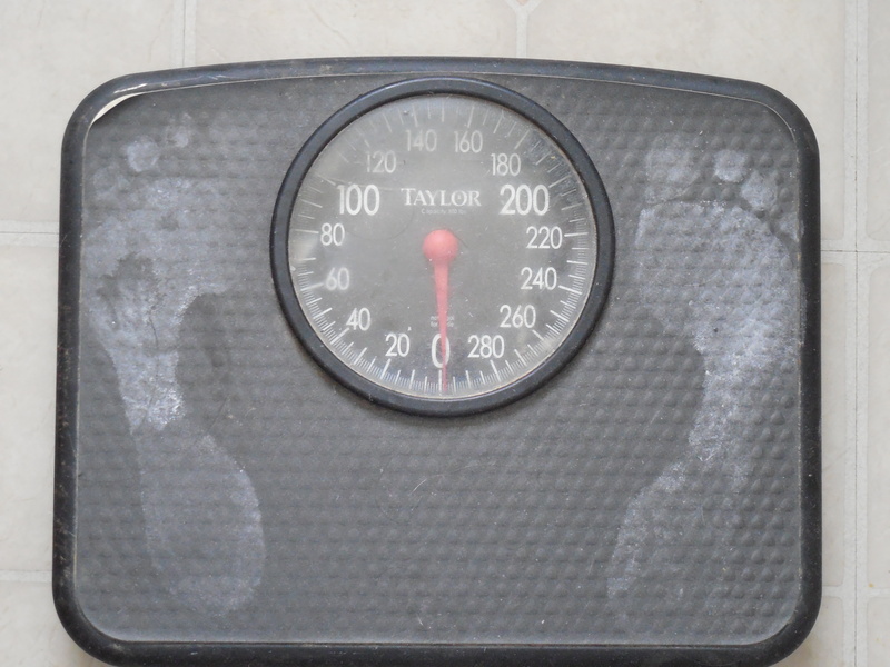 bathroom, food, fat, weigh, overweight, thermometer, 4K, lose, slim, fitness, single object, diet, slimming, shape, gauge, weighing, no people, body, circle