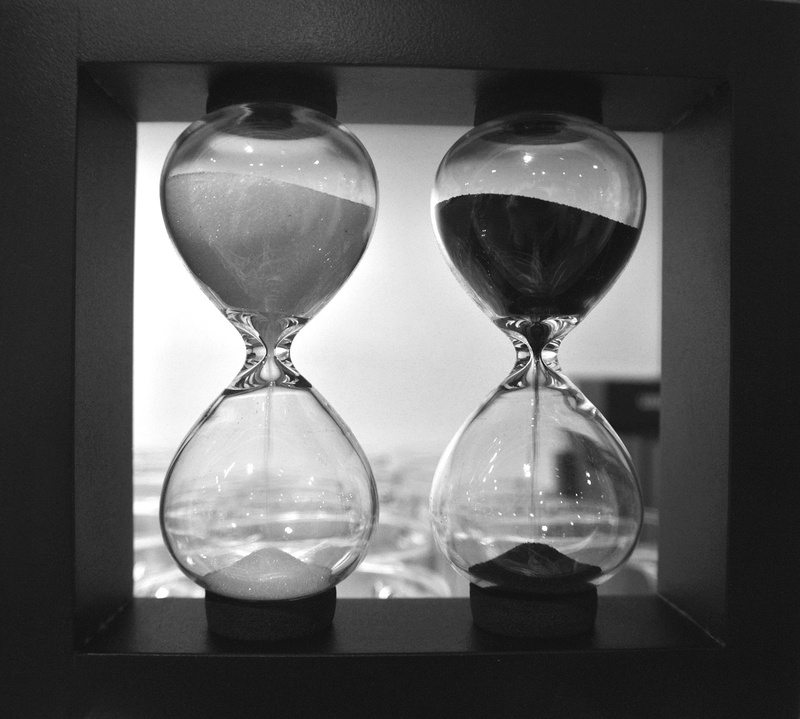 white, time, hourglasses, comparison, table, sand, transparent, grayscale, nature, indoors, photo, reflection, deadline, land, hourglass, black, hurry up