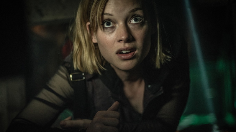 young women, young adult, Movies, indoors, headshot, hairstyle, one person, front view, nightlife, anxiety, close-up, looking, dark, jane levy, contemplation