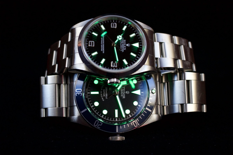 accuracy, wealth, dial, timer, clock face, explorer, technology, stopwatch, silver - metal, isolated, wristwatch, luxury, studio shot, no people, time