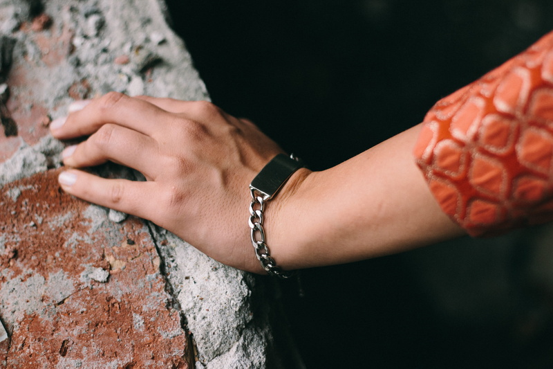 people, rock - object, close-up, limb, hipster, 5K, females, selective focus, beauty, caucasian, woman, human Hand, one Person, human limb, outdoors, adult