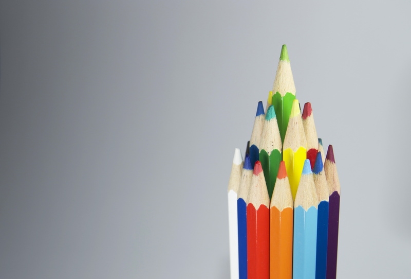 set, 5K, sharpened, colored pencils