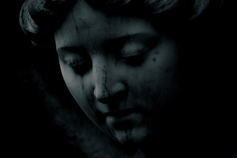 close-up, woman, dark, innocence, real people, domestic room, grave, cemetery, focus on foreground, mouth open, statue, human body part, lifestyles, 5K