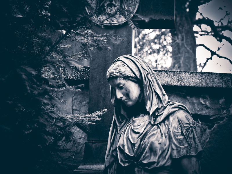 women, black white, dark, sadness, grave, one Person, standing, concepts And Ideas, lifestyles, rock carving, cross, tomb, religion, graves, adult, spooky