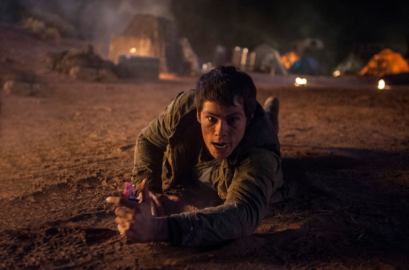 men, young adult, maze runner the death cure, portrait, dirt, lying down, movies, land, dirty, nature, 2K, adult, illuminated, people, 2018 movies, night