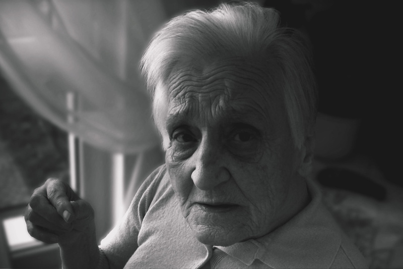 senior men, indoors, retirement, old People, elderly, seniors, senior adult, dementia, old Person, old Woman, depression - sadness, sadness, contemplation