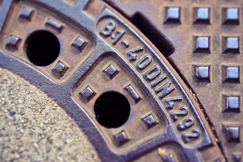 4K, gulli, metal, cover, road, close-up, silver colored, manhole cover, old, ground, indoors, din, number, iron, man made object, sewage system, lid, patent