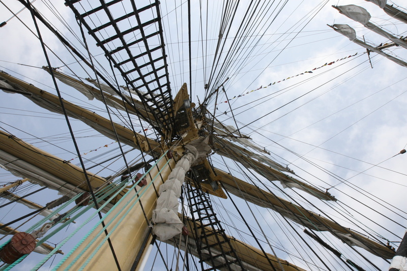 ship, connection, Ship, no people, sailing ship, pole, rigging, complexity, Sailing, architecture, day, power supply, transportation, sky, directly below