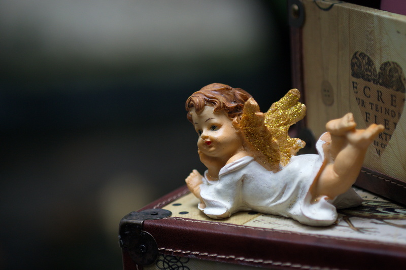 4K, art, craft, statue, male likeness, table, toy, contemplation, collection, history, gold, architecture, indoors, day, gold colored, art and craft, model