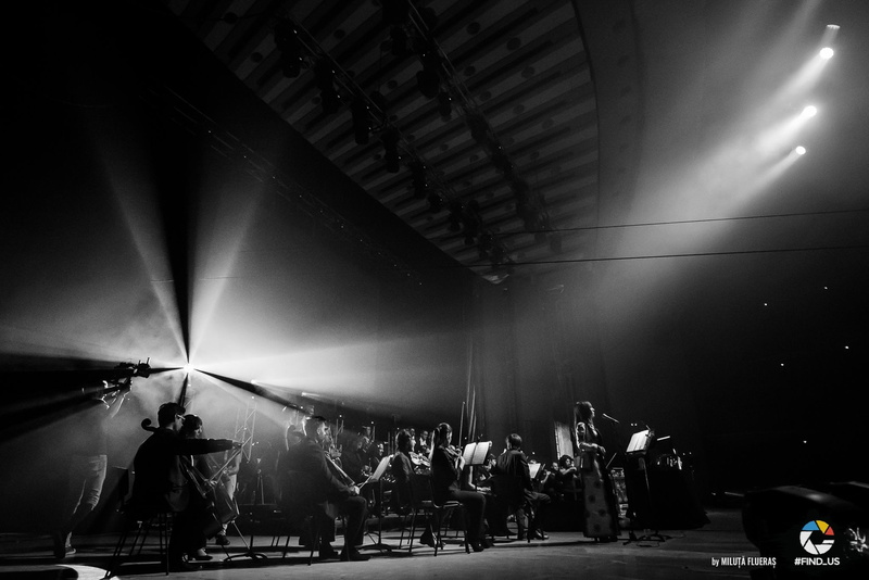 artist, crowd, camera, rock music, stage, 1080P, Úyanga Bold, illuminated, group of people, photography, light, concerts, lighting equipment, s, stage - performance space