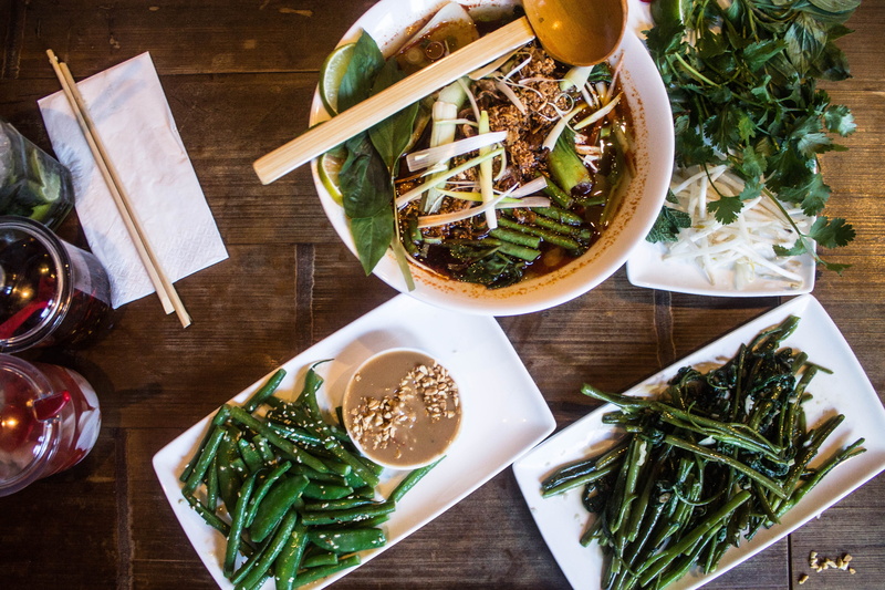 wood - material, 4K, serving size, crockery, restaurant, bold street, bowl, vegetable, food, united kingdom, glass, plate, drink, vietnamese, still life