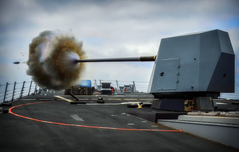 shell, shot, artillery, very hot powder gases, 2K, deck, gun, sleeve, ship, flash
