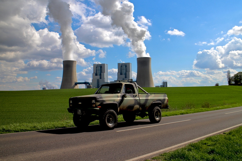 landscape, current, 4K, mode of transportation, environment, no people, road, sky, day, factory, fuel and power generation, environmental protection, smoke stack