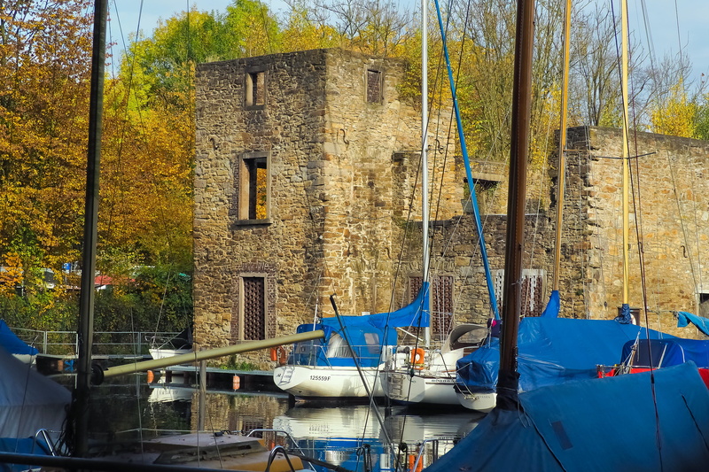 color, Forest, fall color, leaves, travel, reflection, moored, emerge, sailboat, bright, plant, day, Nature, outdoors, october, Autumn, water, atmosphere