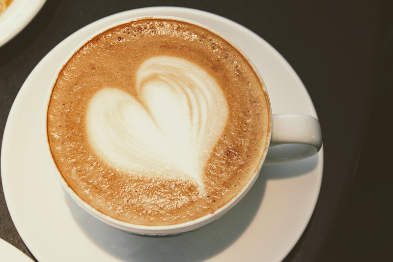 coffee mug, cappuccino, frothy drink, coffee - drink, 4K, love, food, coffee lovers, coffee, beverages, coffee love, saucer, coffee heart, still life