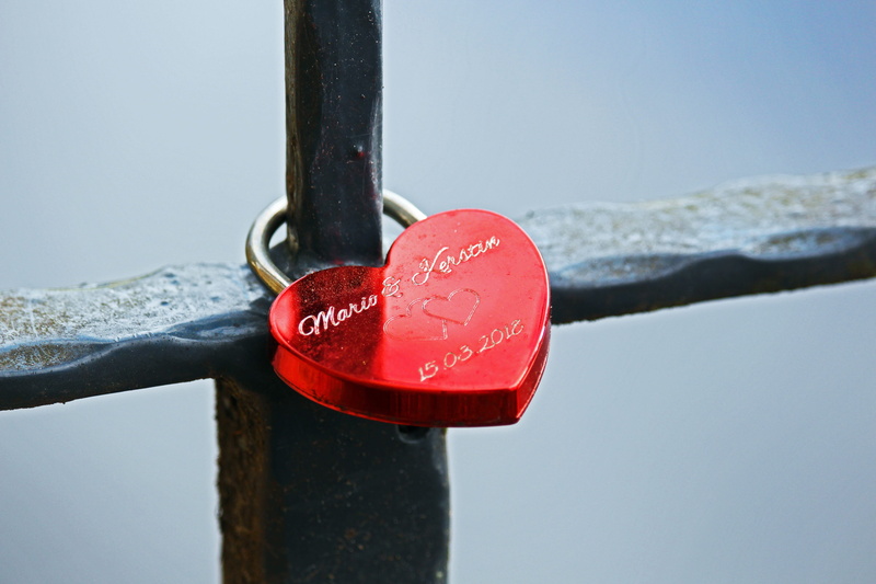 close-up, safety, love castle, symbol, castle, padlock, love lock, love, combines, friendship palace, feelings, herzchen, romantic, luck, love symbol, communication