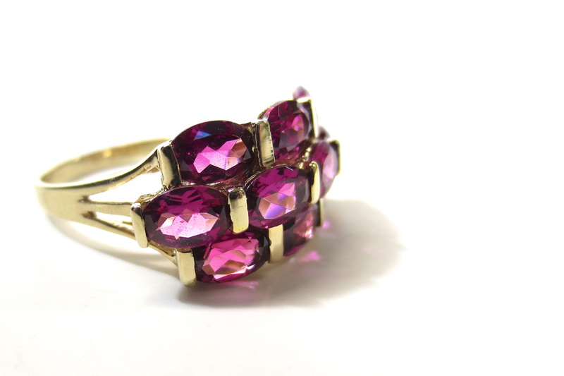 bright, day, studio shot, gold, luxury, ladies, personal accessory, glowing, present, 2K, gemstone, garnet, jewelry, still life, semi-precious gem, glow