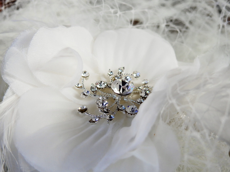 silver, fashion, nature, Jewellery, luxury, invitation card, ornament, still life, jewelry, diamond ring, life events, diamond, invitation, marry, blossom