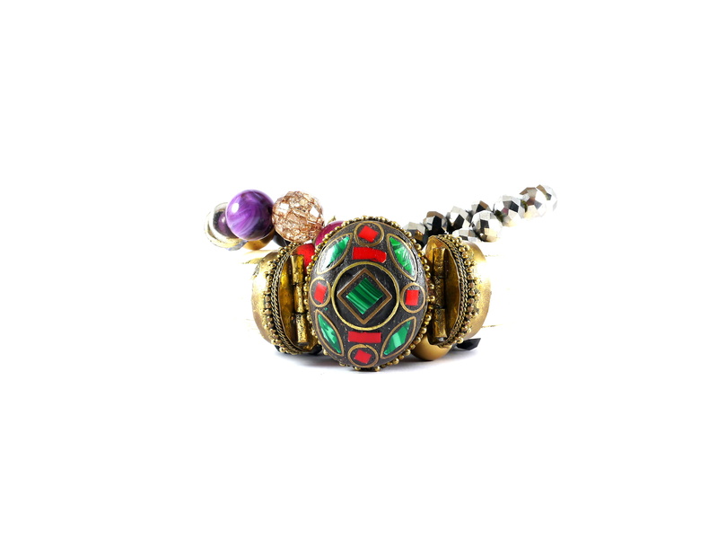 precious gem, art and craft, lovely, model, elegant, luxury, single object, colorful, attractive, modern, expensive, representation, adorn, design, personal Accessory