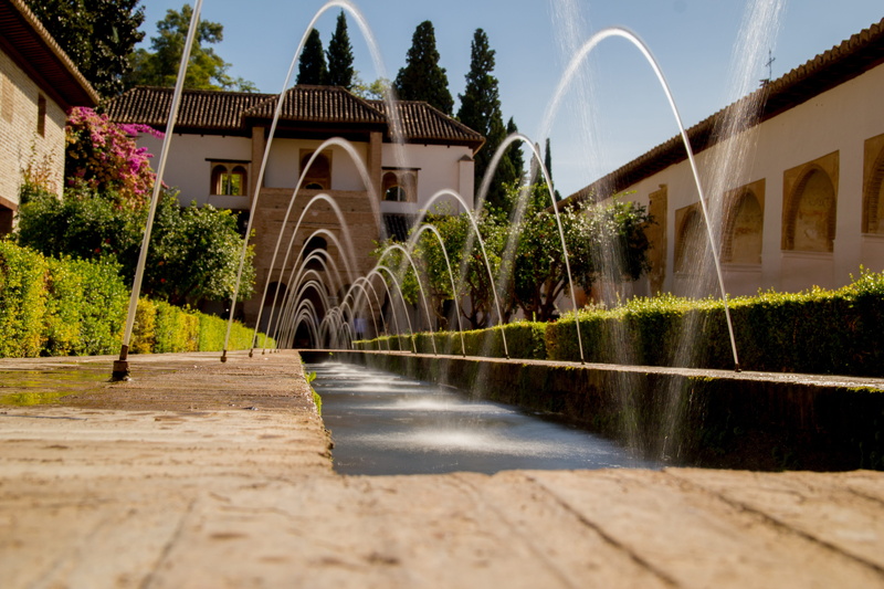 generalife, 5K, alhambra, culture, sky, tree, garden, outdoors, building exterior, nature, bridge, direction, andalusia, plant, arch, arches, travel, pond