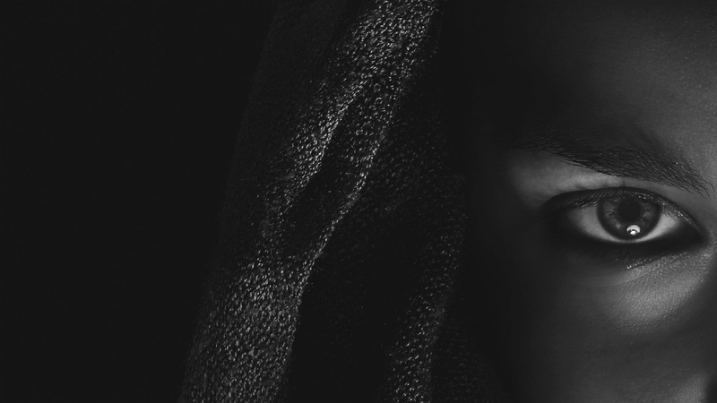 beautiful woman, make-up, woman, young women, human face, body part, lifestyles, human eye, women, human body part, photo, dark, grayscale, front view