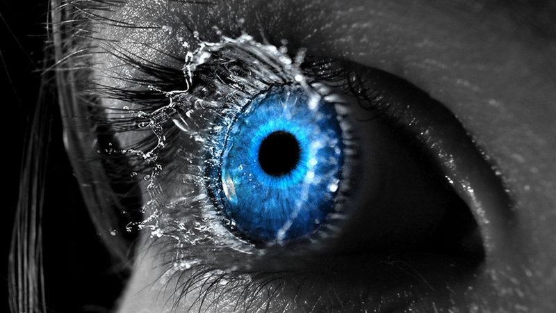 adult, body part, blue eyes, eyeball, eyes, water, one person, sensory perception, human face, extreme close-up, human eye, eye, selective coloring, 1080P