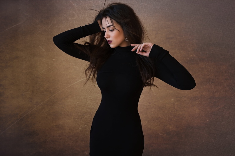 studio shot, young women, three quarter length, waist up, human hair, model, women, beautiful woman, clothing, fashion, Dmitry Shulgin, portrait, contemplation