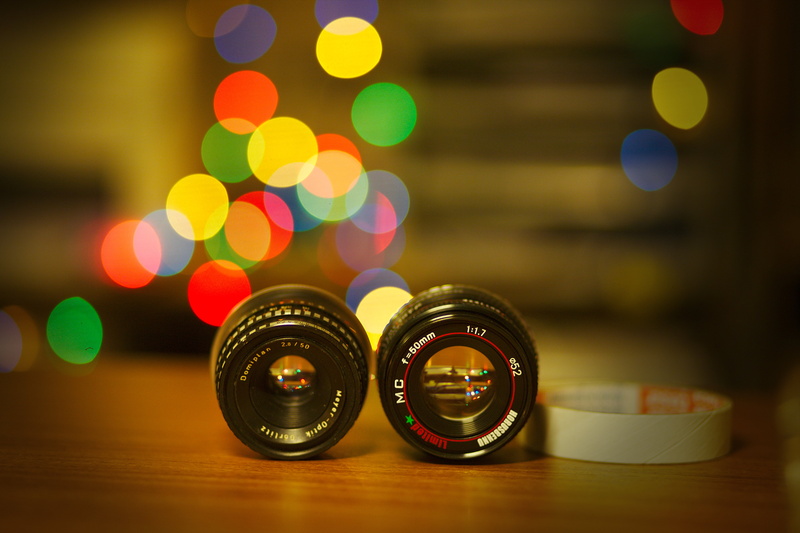 Trash, black, wooden table, defocused, table, focus, selective focus, two, photography, wooden, lens, brown, covers, selective, 4K, zoom, zoom lens