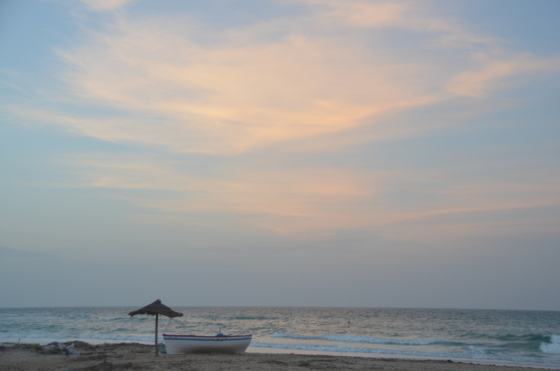 beach, no people, sunset, sun stained er gang, sky, 4K, sea, scenics - nature, horizon over water, parasol, tranquil scene, nature, outdoors, sand, sun