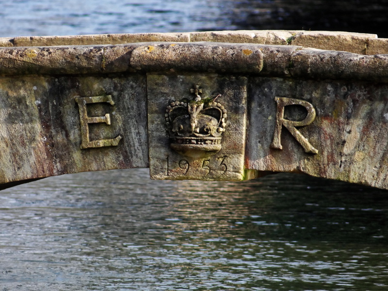 water, wall - building feature, weathered, carving, river, landmark, close-up, rusty, stone, old, 5K, bridge, reflection, historical, crown, road, nature